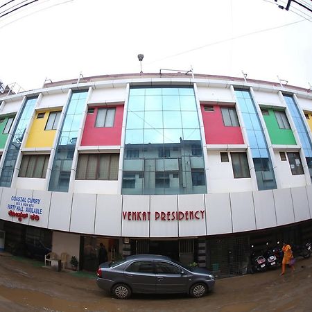 Hotel Venkat Presidency Bangalore Eksteriør billede