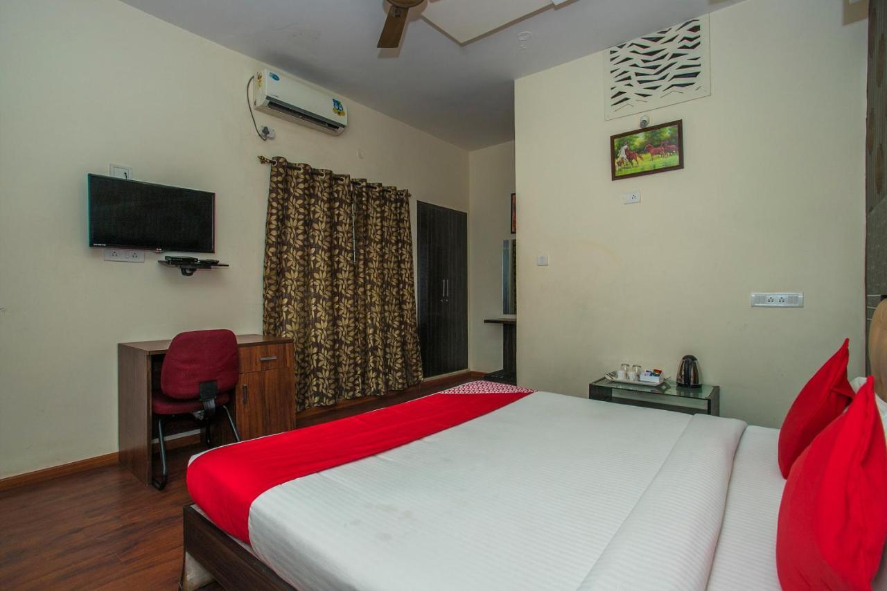Hotel Venkat Presidency Bangalore Eksteriør billede